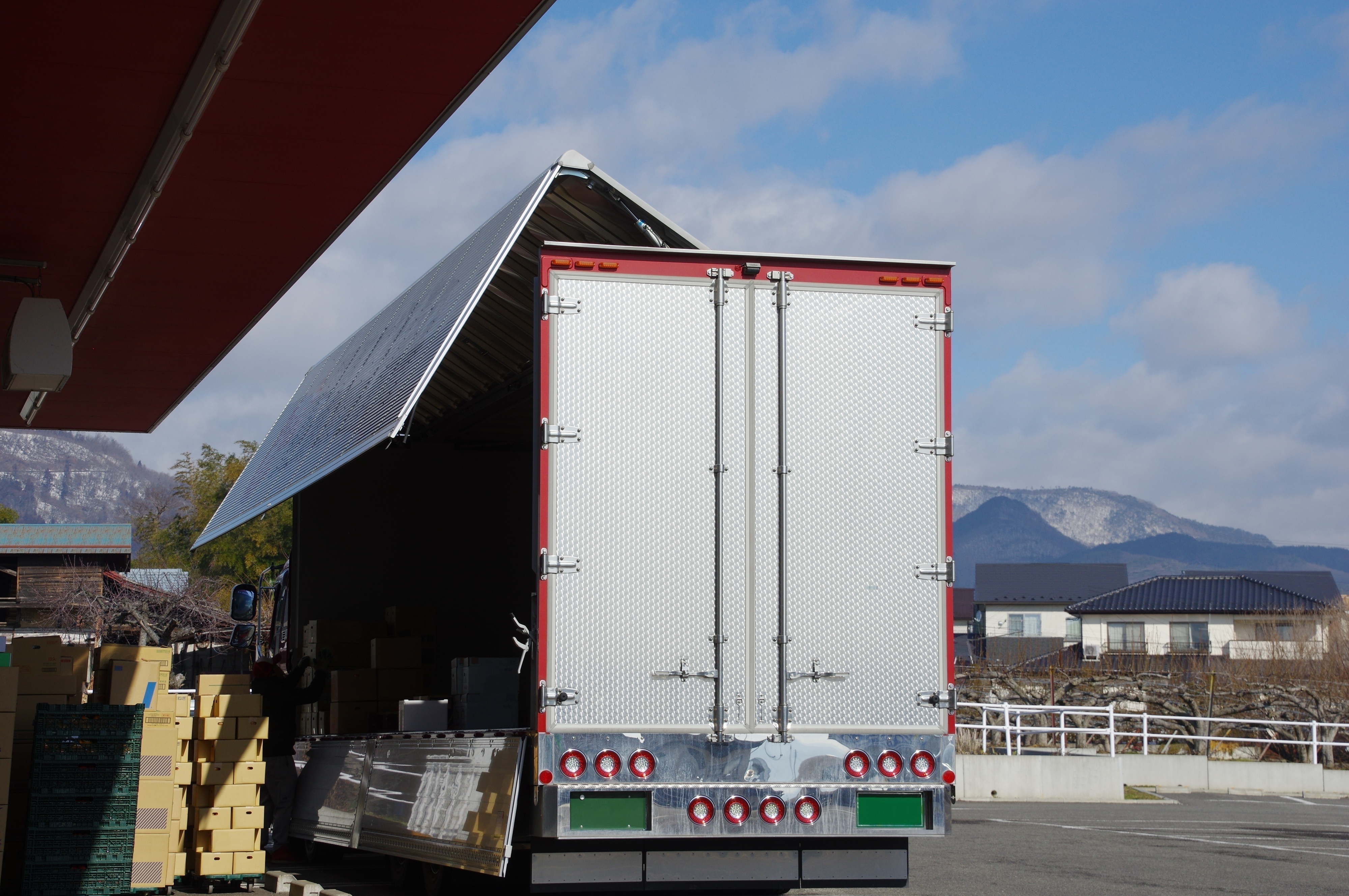 トップ 家具 の 配送 助手 きつい