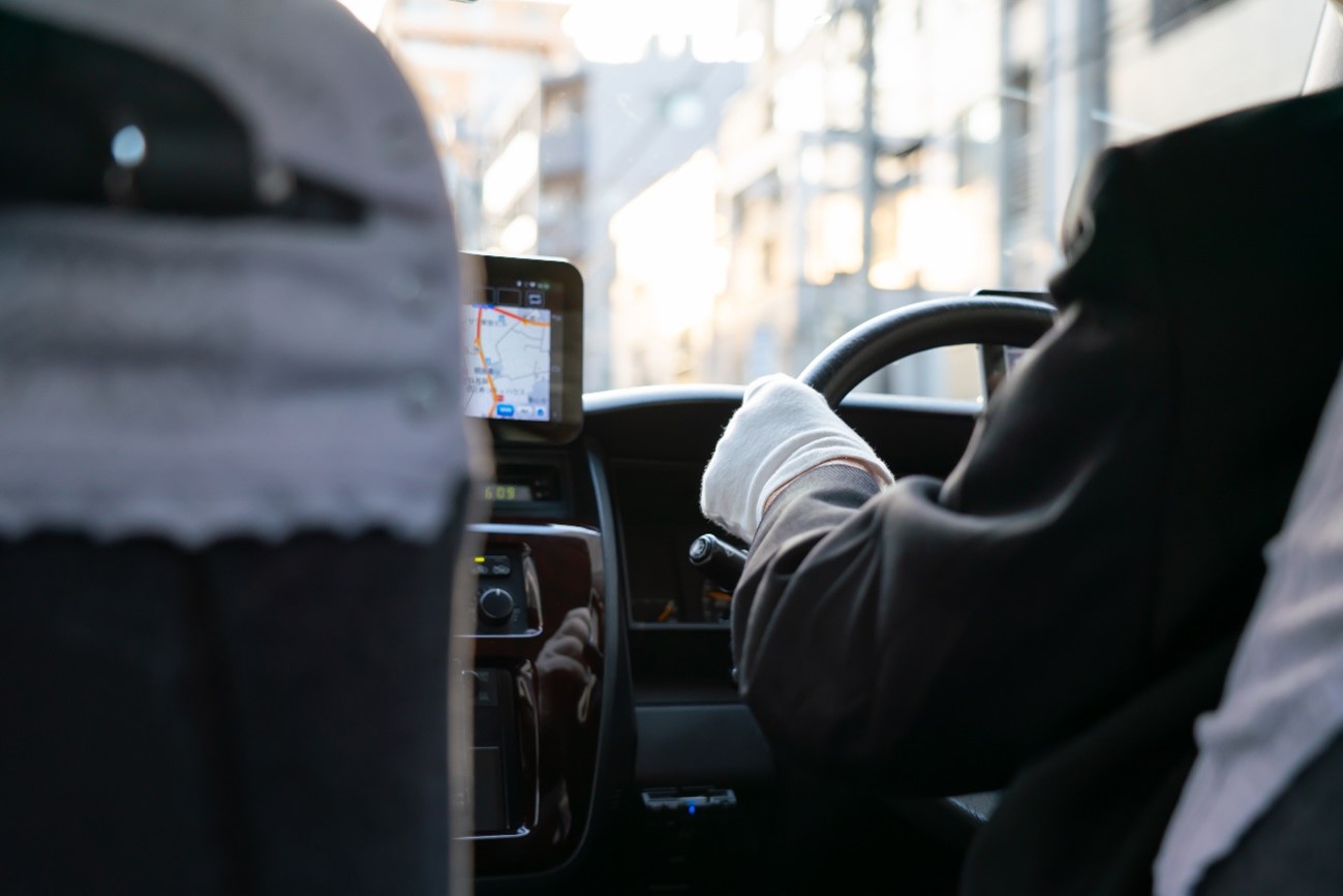 タクシー運転手になるには？流れや必要資格、スキルなど詳しく解説